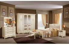 Спальня Оскар 4-дв. с декором Розы ваниль с патиной орех
