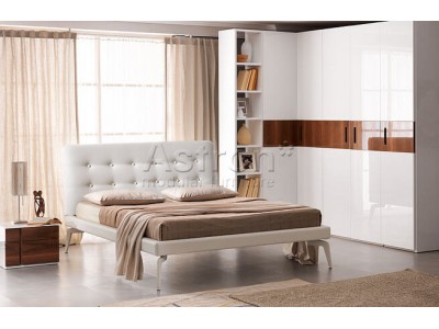 Белый спальный гарнитур с распашным шкафом I012